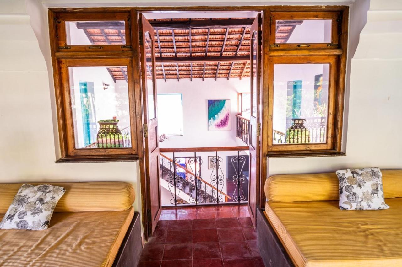 Island House Goa Hotell Goltim Exteriör bild